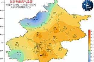 手感火热！英格拉姆12中8砍半场最高26分 罚球9中9